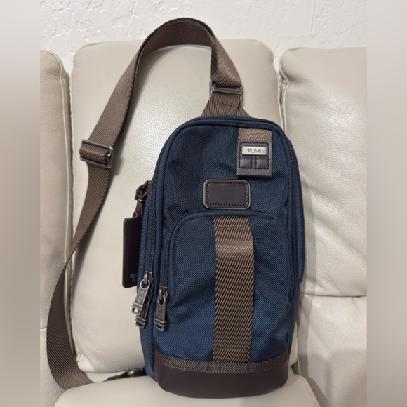 Tumi Men's Blue and Brown Belt Bag - Picture 3 of 10